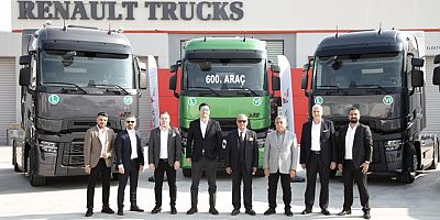 Azem Lojistik filosuna 21 adet Renault Trucks T 520 çekici ekledi