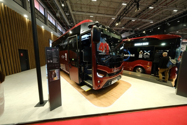 Anadolu Isuzu, yenilikçi ve çevreci araçlarıyla Busworld Türkiye Fuarı'ndaydı