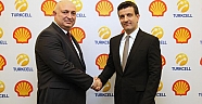 Türkiye’de akaryakıt sektöründe bir ilk: Shell ve Turkcell müşterileri araçtan inmeden SMS ile yakıt alacak