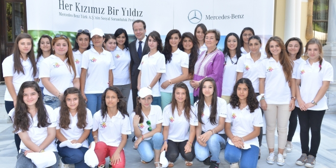 Her Kızımız Bir Yıldız Projesi’nin Yıldızları İstanbul’da