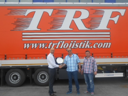 TIRSAN’dan TRF Uluslararası Taşımacılık’a ADR’ye Tam Uyumlu Perdeli Teslimatı