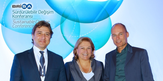 Türkiye’nin makro istikrarı bozmadan %5-6 büyümeyi başarması gerekiyor