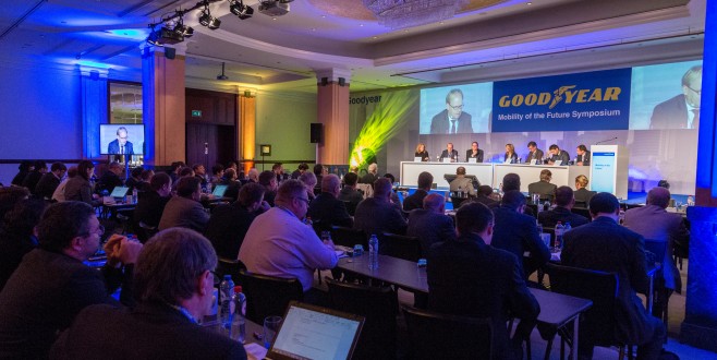 Goodyear’ın ‘Beyaz Bülten’ine göre,  karayolu nakliye sektörünün geleceği  için kural koyucuların rolü önemli!