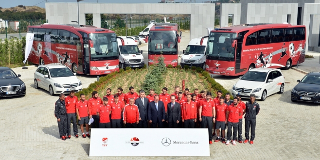 Mercedes-Benz Türk’ün TFF ve A Milli Futbol Takımı’na  verdiği kesintisiz destek 2018 sonuna kadar uzatıldı