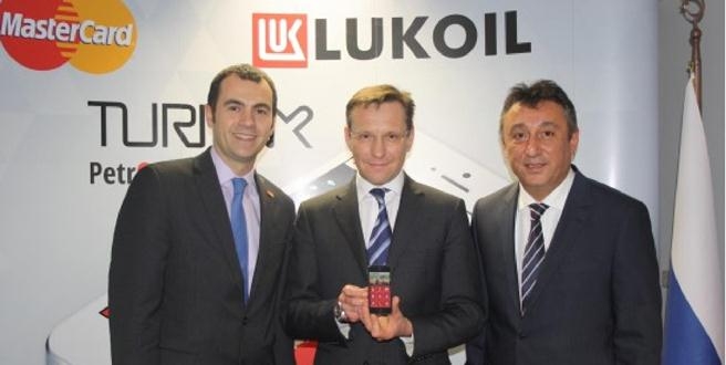 Akaryakıt alışverişlerinde tek tıkla öde devri başlıyor