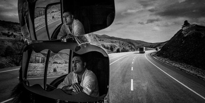 Kamyoncunun hayatını fotoğraflayanlar kazandı…