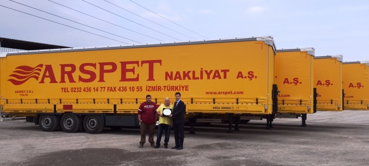 TIRSAN’DAN ARS-PET ULUSLARARASI NAKLİYAT’A FİLO TESLİMATI