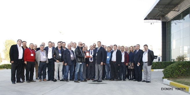 Temsa, İzmir Toplu Taşımacılık ve Servis Hizmetleri Derneği (İZTAD) üyelerini Adana fabrikasında ağırladı