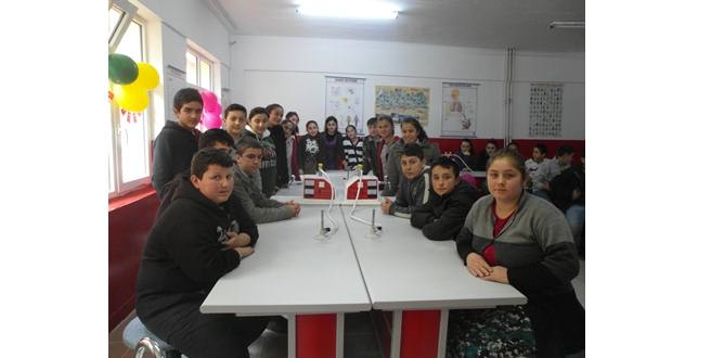 TOTAL, “EĞİTİME DESTEK” PROJESİ İLE KASTAMONU‘DA FEN VE TEKNOLOJİ SINIFI AÇTI