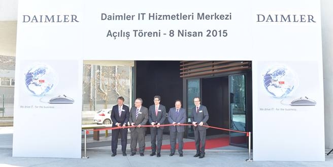 İstanbul’u “teknoloji üssü” yapan Daimler      yeni merkez binasını hizmete açtı