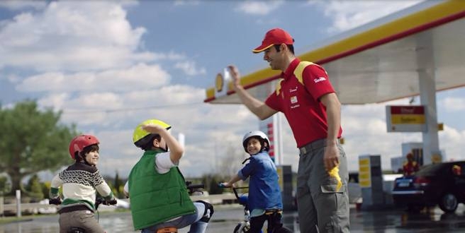 UĞUR YÜCEL’İN SESİNDEN BİR DOSTLUK HİKAYESİ