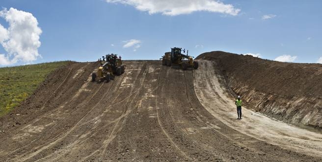 TANAP PROJESİNDE İNŞAAT ÇALIŞMALARI TÜM HIZIYLA DEVAM EDİYOR