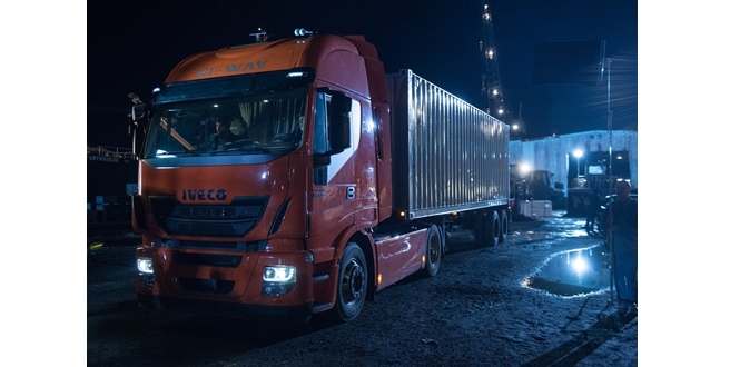 “2013 uluslararası Yılın Kamyonu” Iveco Stralis Hi-way Batman ve Süpermen filminde…