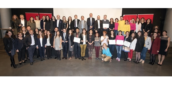 BORUSAN OTOMOTİV, AKBANK VE ANADOLU ISUZU, ‘2015’İN EN BAŞARILI GÖNÜLLÜLERİ’ SEÇİLDİ