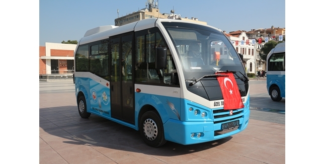 KARSAN MANİSA’YA ÖNCE “ATAK” SONRA “JEST” YAPTI, 40 ADET MİNİBÜS ŞEHZADELER KOOPERATİFİ’NDE HİZMETE BAŞLADI