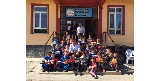 Lukoil, ” Geleceğe Işık Tut ” projesi için Ersin Düzen’le Konya’daydı