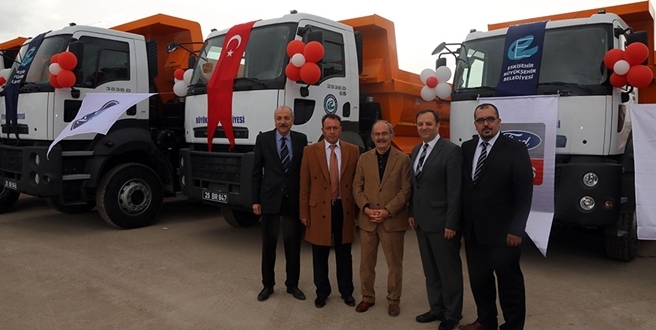 Otokoç İnönü Ford Trucks’dan Eskişehir Büyükşehir Belediyesine teslimat