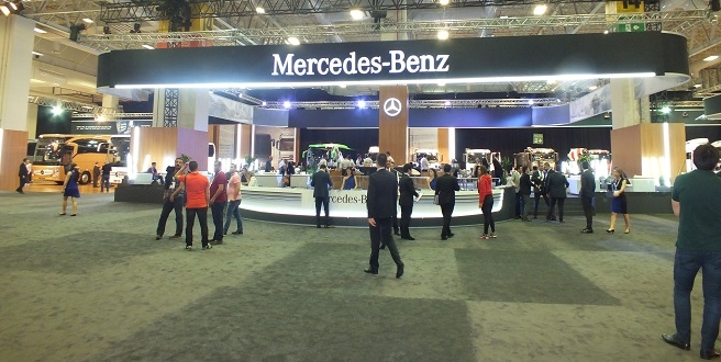 Mercedes-Benz Türk, Comvex’deki dev standında yeni araçlarını sergiliyor