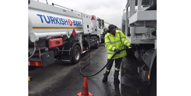 ATATÜRK HAVALİMANI, APRON İÇİNDE HIZLI ve GÜVENLİ YAKIT İKMALİ