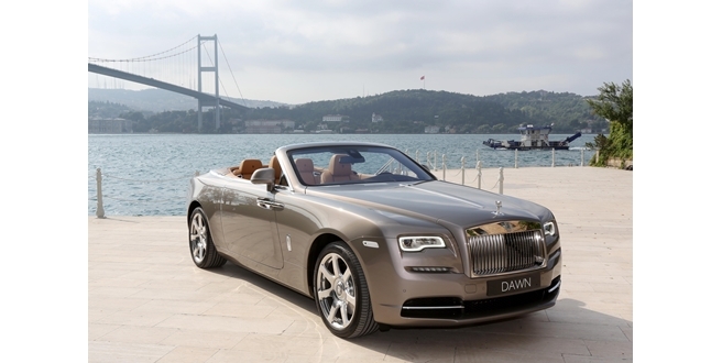 TÜRKİYEDE GÜNEŞ ROLLS-ROYCE DAWN İÇİN DOĞUYOR