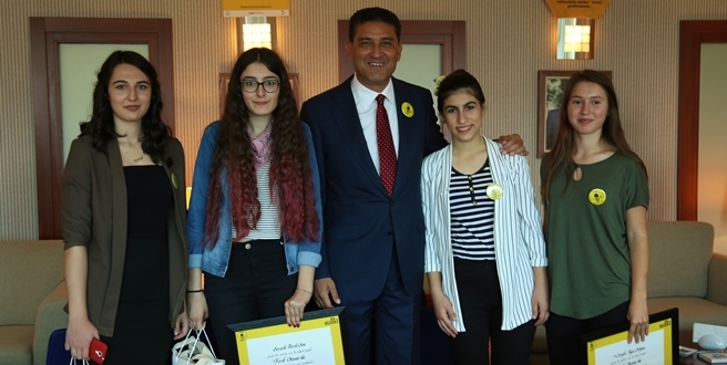 “Bal Arıları ” Ford Otosan’ın Gölcük Fabrikasını ziyaret etti