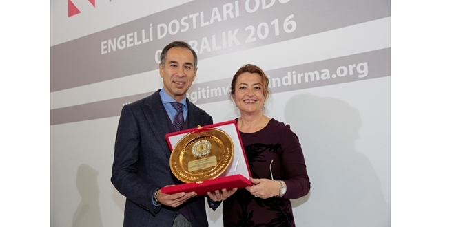 KARSAN’a EYAF’da” Engelli Dostu “2 ÖDÜL BİRDEN..