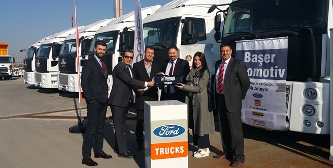 Uluova İnşaat filosunu 15 adet Ford Trucks 1838T ile güçlendirdi