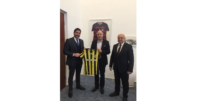 Gürsel Turizm’den Brisa Genel Müdürü Yiğit Gürçay’a teşekkür ziyareti..