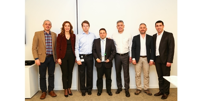 TORA PETROL’E BP’DEN 2016 SEÇ-G BİRİNCİLİK PERFORMANS ÖDÜLÜ VERİLDİ