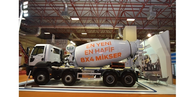 Ford Trucks, Beton Fuarı’nda yeni beton pompası ve hafifletilmiş mikser serisini görücüye çıkardı
