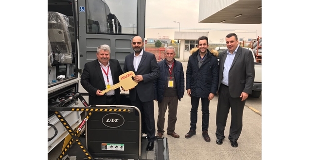 İlk Liftli Isuzu Turkuaz Ankara Nallıhan Kooperatifi’ne Teslim Edildi