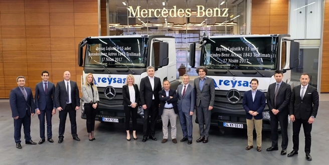 Mercedes Benz Türk, Reysaş Lojistik’e 15 adet  Actros 1843 LSnRA teslim etti.