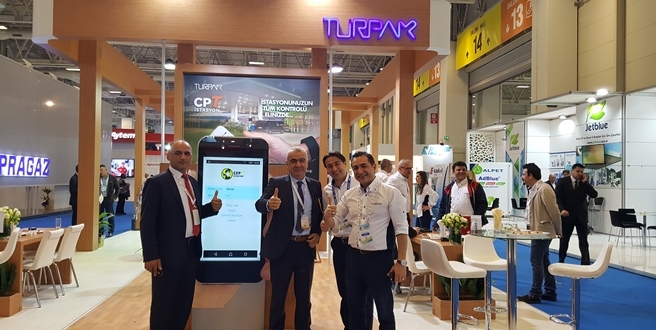 TURPAK “TEKNOLOJİ İLE BULUŞMA NOKTASI” MOTTOSUYLA PETROLEUM 2017’DE YER ALDI..