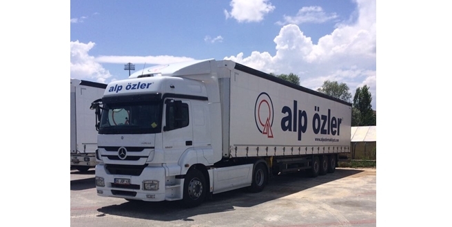 Alp Özler Lojistik büyümeye ve gençleşmeye Schmitz Cargobull ile devam ediyor!