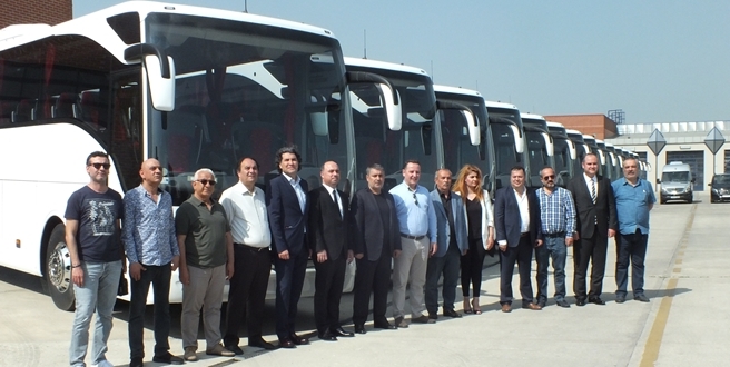 VIVA LINES PREMIUM YOLCU TAŞIMACILIĞINDA MERCEDES’i TERCİH ETTİ.