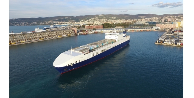 EKOL YUNANİSTAN, BÜYÜMEYE ODAKLANDI