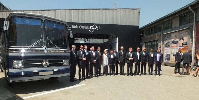 MERCEDES- BENZ TÜRK KURULUŞUNUN 50. YILINI MUHTEŞEM BİR TÖRENLE KUTLADI