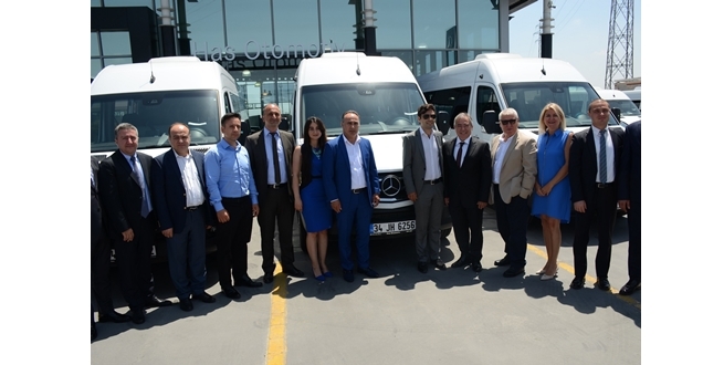 Mercedes-Benz Türk’ten Sesli Turizm’e  18 adet Sprinter teslimatı