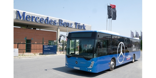 Mercedes-Benz Türk halk otobüs şoförlerine ekonomik sürüş eğitimleri vermeye devam ediyor
