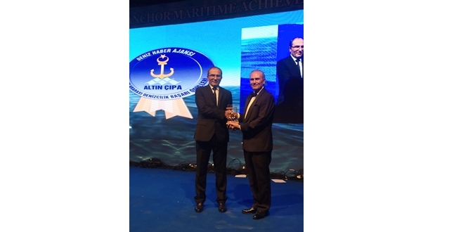 ALTERNATIVE, DENİZCİLİK SEKTÖRÜNÜN OSCAR’I ALTIN ÇIPA’YI ALDI