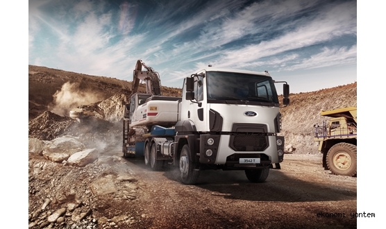 Ford Trucks’ın dağa, taşa ve yüke meydan okuyan yeni 6×4 Çekici modeli 3542T yollara hazır