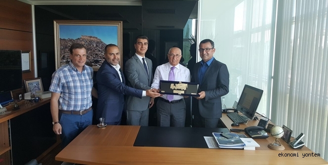 Yenigün İnşaat, Afrika’daki dev spor kompleksi için Ford Trucks’ı tercih etti