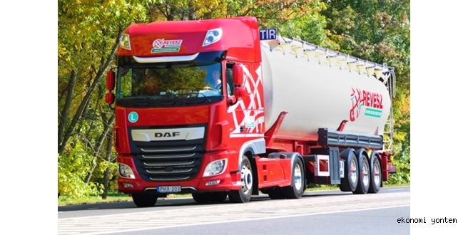 DAF’tan Macar Révész Group’a 400 adet Yeni CF ve XF