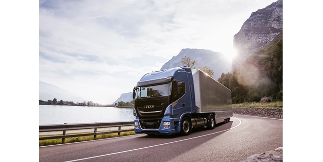 IVECO Stralis NP, Yılın En Düşük Karbon Salınımlı Aracı seçildi