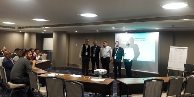 Turpak, Shell YMEK toplantısında grup birincisi oldu.