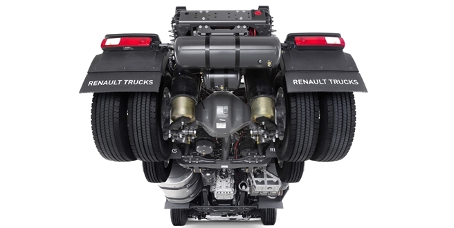 Renault Trucks’dan kilometre sınırsız 2 yıl parça garantisi
