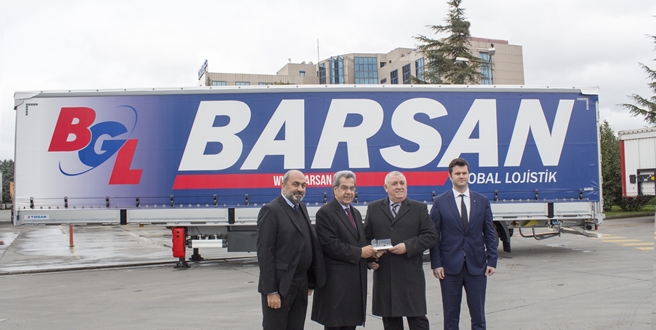 BARSAN, “HER BAŞARILI NAKLİYECİNİN ARKASINDA TIRSAN VAR” DEDİ 100 ADETLİK YENİ ALIM YAPTI