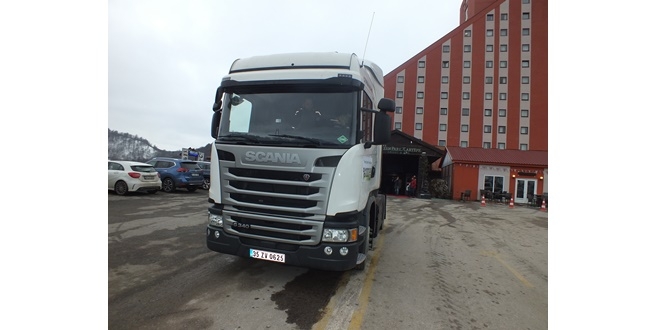 “EKONOMİ ZİRVESİ”nde SCANIA’nın % 100 DOĞALGAZ İLE ÇALIŞAN ÇEKİCİSİ TANITILDI