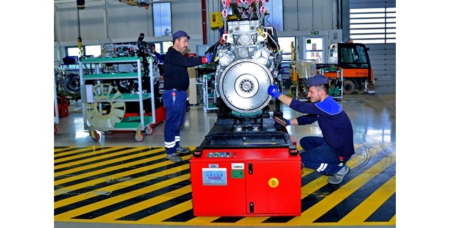 Mercedes-Benz Türk Aksaray Kamyon Fabrikası, çalışan dostu otonom araçlarıyla daha da güçlü..