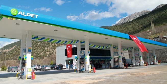 Alpet 400. bayisi ile büyümeye devam ediyor